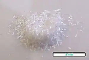 A small pile of white crystals