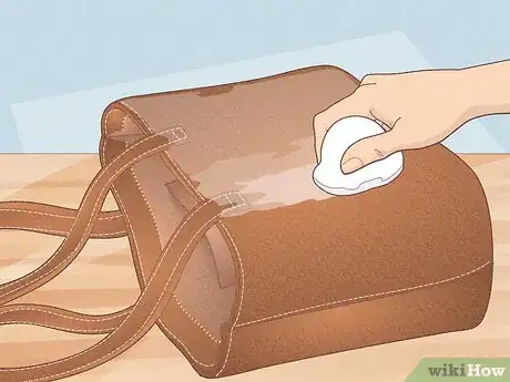 Image titled Remove Smell from an Old Leather Bag Step 5