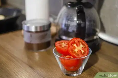 Image titled Store a Sliced Tomato Step 1