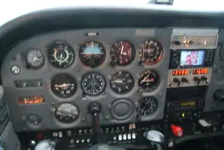 Image titled Flight_training_cockpit 0