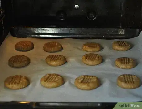 Image titled Make Easy Peanut Butter Cookies Step 4