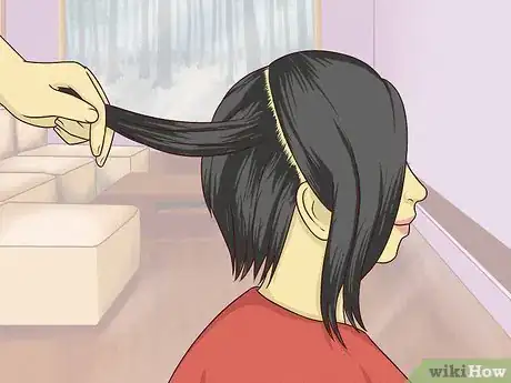 Image titled Cut the Back of a Bob Haircut Step 11