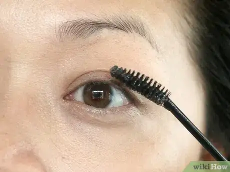 Image titled Make an Eyelash Serum to Grow Long Eyelashes Step 6