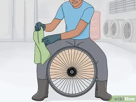 Image titled Clean a Bicycle Cassette Step 3
