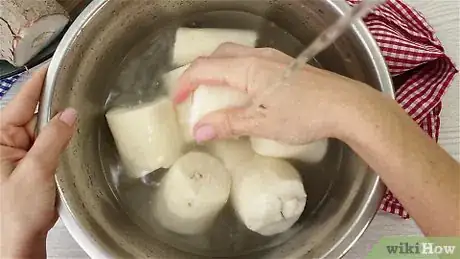 Image titled Make Garri (Cassava Flour) from Raw Cassava Step 3