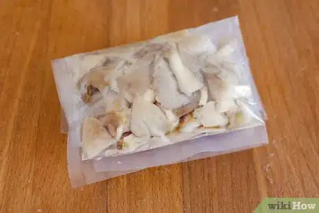 Image titled Freeze Chanterelle Mushrooms Step 10