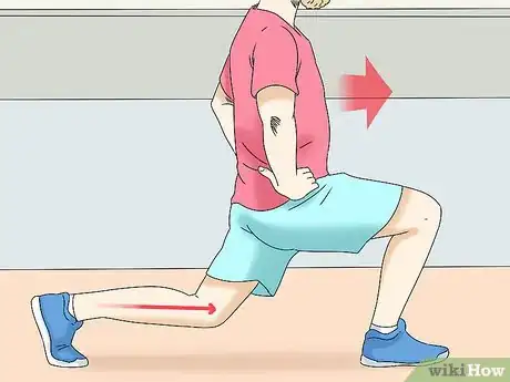 Image titled Do Walking Lunges Step 6