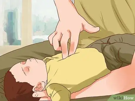 Image titled Perform the Heimlich Maneuver on a Baby Step 6