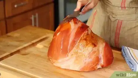 Image titled Carve a Ham Step 3