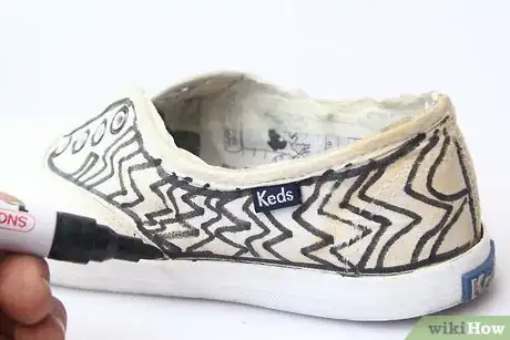 Image titled Decorate Canvas Shoes With Markers Step 7