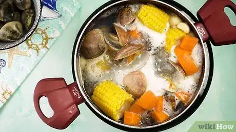 Image titled Boil Clams Step 10