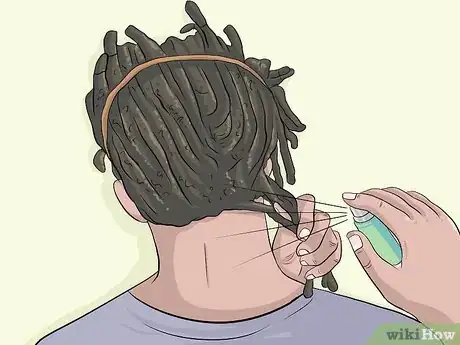 Image titled Crinkle Dreads Step 6