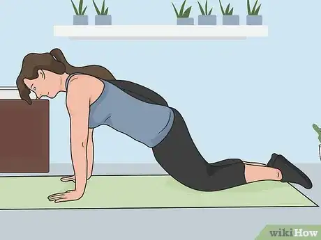 Image titled Do Weighted Push Ups Alone Step 05