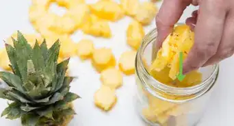 Buy and Store Fresh Pineapple