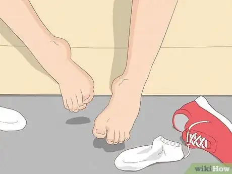 Image titled Protect Toenails when Running Step 9