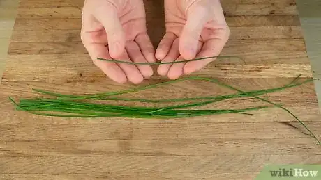 Image titled Cut Chives Step 11