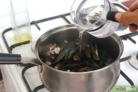 Image titled Steam Mussels Step 8