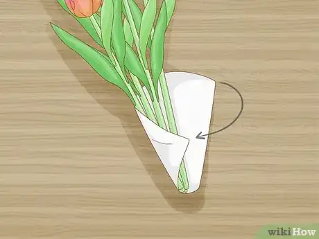 Image titled Care for Fresh Cut Tulips Step 2