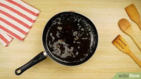 Image titled Clean Dark Cooking Oil Step 11
