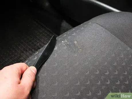 Image titled Remove Grease and Oil From a Car's Interior Step 2