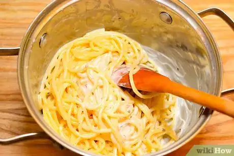 Image titled Make Pasta With Alfredo Sauce From a Jar Step 10