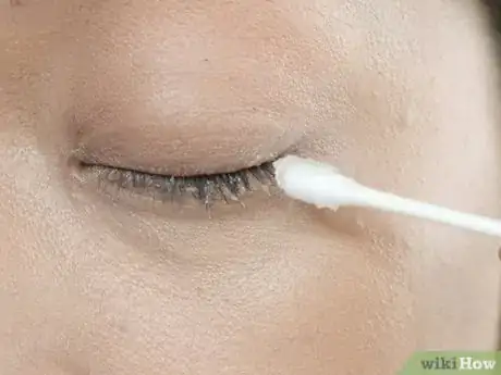 Image titled Make an Eyelash Serum to Grow Long Eyelashes Step 10