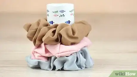 Image titled Store Scrunchies Step 4