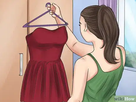 Image titled Accessorize a Strapless Dress Step 1