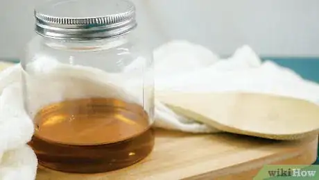 Image titled Keep Honey from Crystallizing Step 3