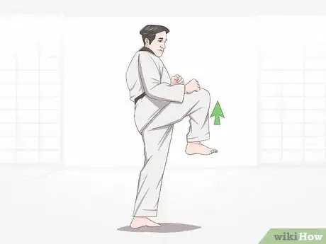 Image titled Execute Jump Kicks (Twio Chagi) in Taekwondo Step 20