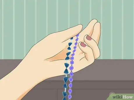 Image titled Sell Bracelets Step 1