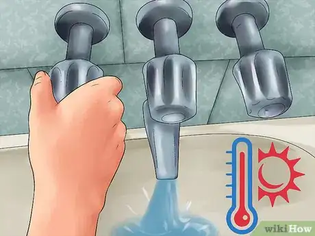 Image titled Clean a Bathtub with Bleach Step 2