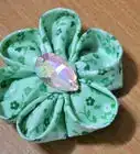 Make Fabric Kanzashi Flowers