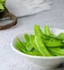 Prepare Snow Peas for Cooking