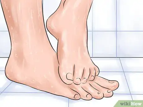 Image titled Clean Rainbow Sandals Step 8