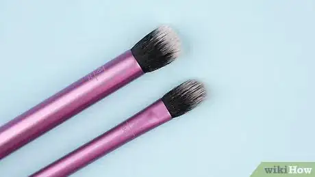 Image titled Clean Makeup Brushes Using Olive Oil and Soap Step 8