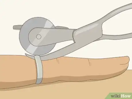 Image titled Remove a Ring in an Emergency Step 14
