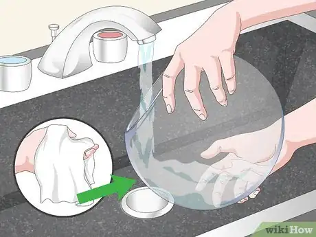Image titled Clean a Fish Bowl Step 11