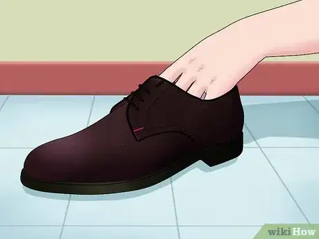 Image titled Get Your Orthotics to Stop Squeaking Step 4