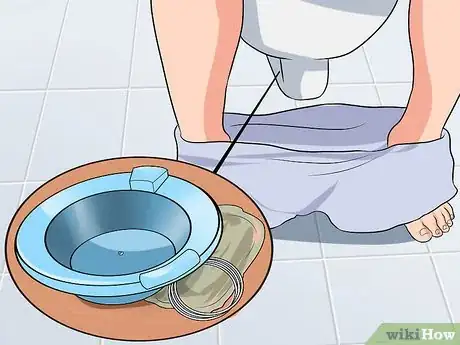 Image titled Use Tucks Pads for Hemorrhoids Step 1