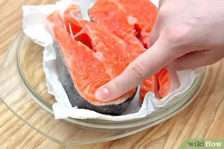 Image titled Defrost Salmon Step 17