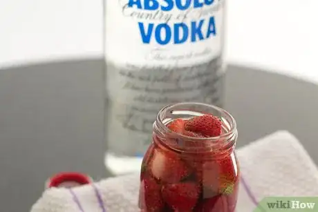 Image titled Make Vodka Soaked Strawberries Step 4