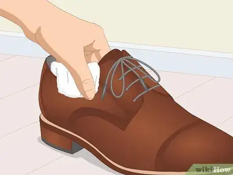 Image titled Remove Odor from Leather Shoes Step 4