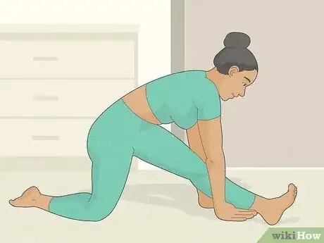 Image titled Prevent Your Legs from Getting Hurt from the Splits Step 10