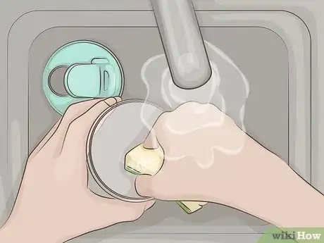 Image titled Remove Odors from a Protein Shaker Step 11