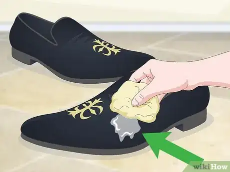 Image titled Clean Velvet Shoes Step 1