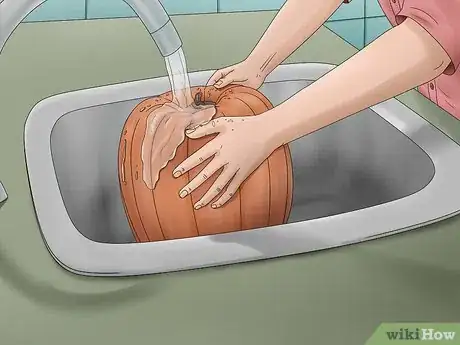 Image titled Clean a Pumpkin Step 3