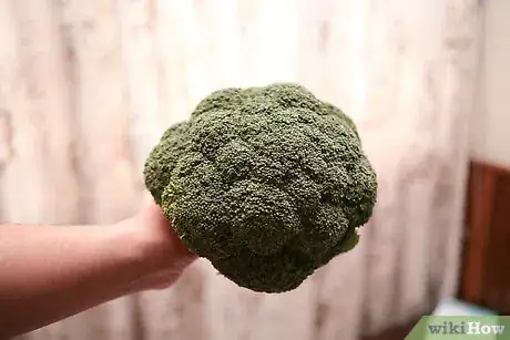 Image titled Select Broccoli Step 1