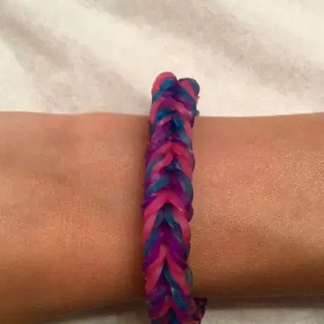 Image titled How to Make a Multicolored Double Band Fishtail Loom Bracelet Step 12