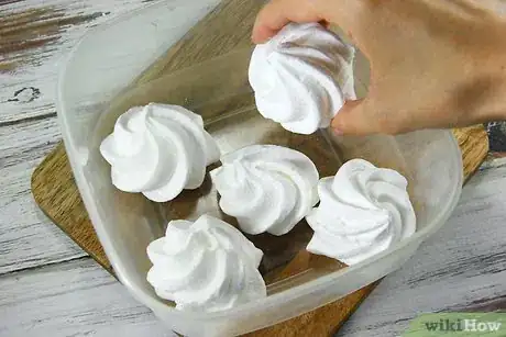 Image titled Store Meringues Step 2